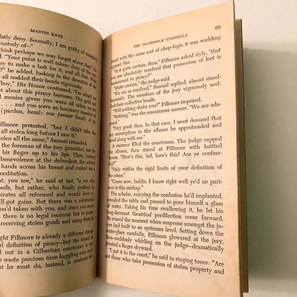 1980 The  Incredible Umbrella by Marvin Kaye Dell Fantasy Paperback - Picture 14 of 16